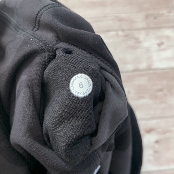 Lululemon Align Super High Rise Shorts 10" Incognito Camo Multi Grey - Picture 9 of 10